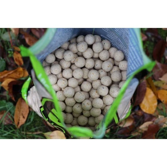 CBB White Cananga Boilies 1kg 3 CBB White Cananga Boilies 1kg – Bild 3