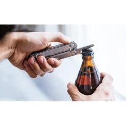 Leatherman Free P2 Multitool 21 Leatherman Free P2 Multitool -Sonik Store Leatherman20FREE20P220Multitool10 550x550w