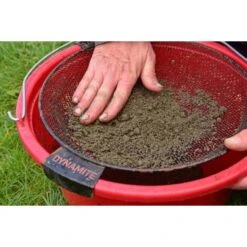 DYNAMITE BAITS Dynamite Swim Stim Commercial Groundbait Silver Fish Original 900g 14 DYNAMITE BAITS Dynamite Swim Stim Commercial Groundbait Silver Fish Original 900g -Sonik Store SEQ 2 6 Leave and then riddle off the groundbait 550x550w