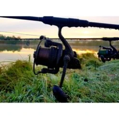 Avid Carp Av8000 -Sonik Store v8000avidteamoutdoors 550x550w